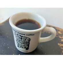 他の写真2: NEW！　ORIGINALマグカップ/　GREEN HOUSE COFFEE / 生成色のような白色 / 豆積載トラック柄